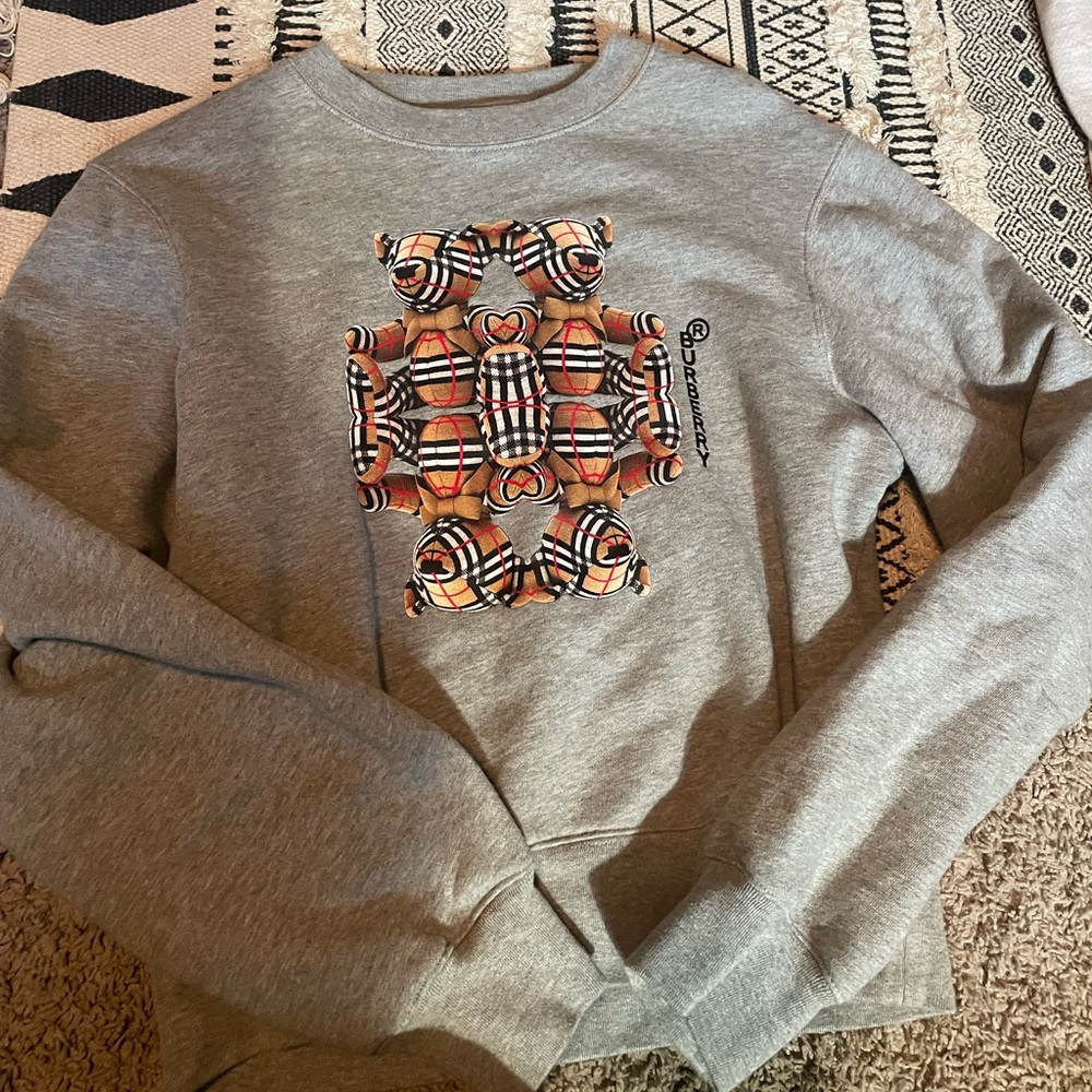 Burberry sweatshirt